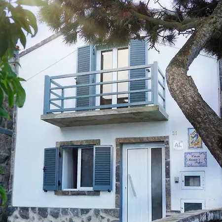Holiday home Casa Mama E Papa Mosteiros (Azores)